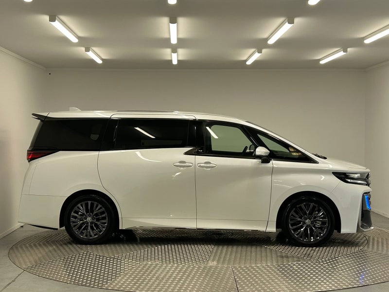 2025 Toyota Vellfire 2.5 Hybrid Z Premier image 2