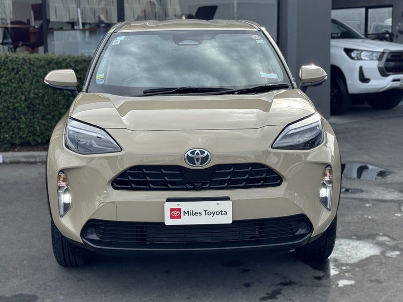 2025 Toyota Yaris Cross 1.5 Hybrid U 5 Dr SUV C... image 2
