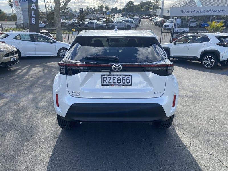 2025 Toyota Yaris Cross Cross 1.5 Hybrid image 3