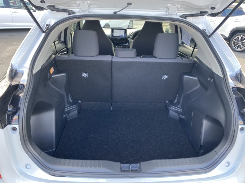 2025 Toyota Yaris Cross Cross 1.5 Hybrid image 4