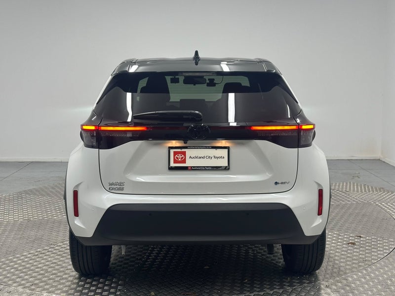 2025 Toyota Yaris Cross Cross 1.5 Hybrid Z Urbano image 4