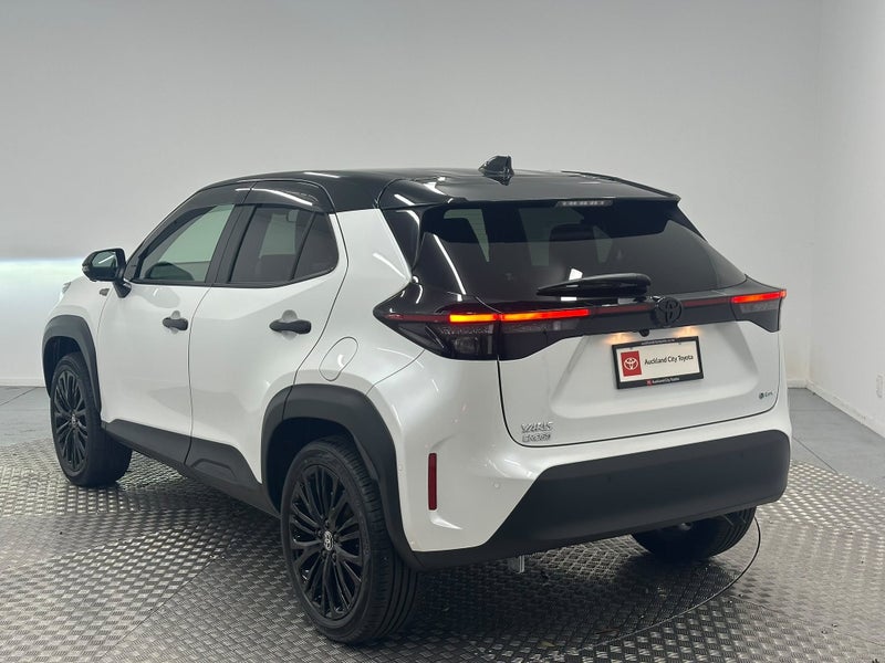2025 Toyota Yaris Cross Cross 1.5 Hybrid Z Urbano image 5