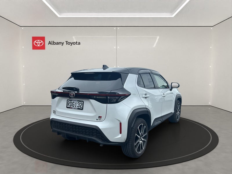 2025 Toyota Yaris Cross Cross GR Sport 1.5P HEV... image 3