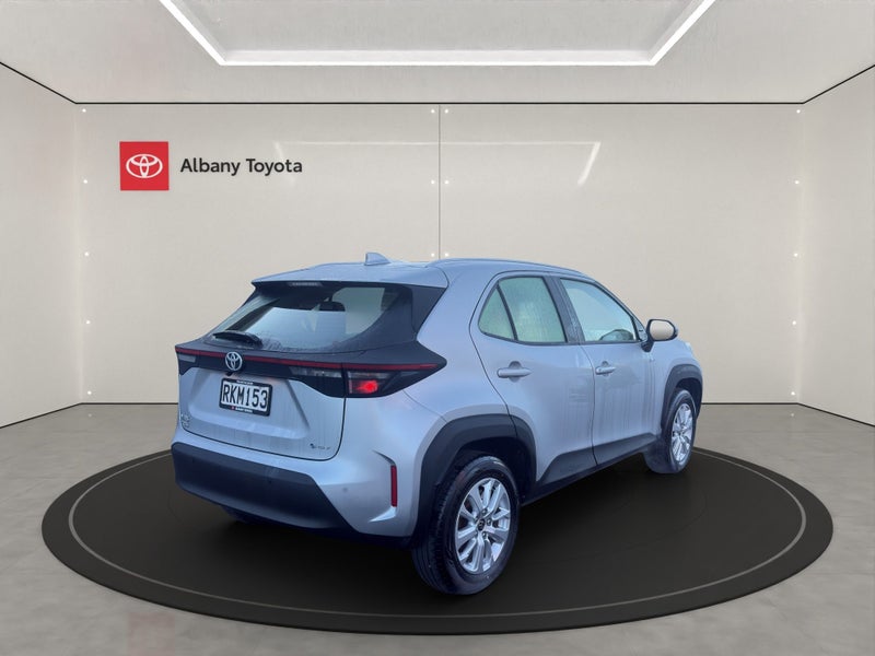 2025 Toyota Yaris Cross Cross GX 1.5P HEV ECVT... image 3