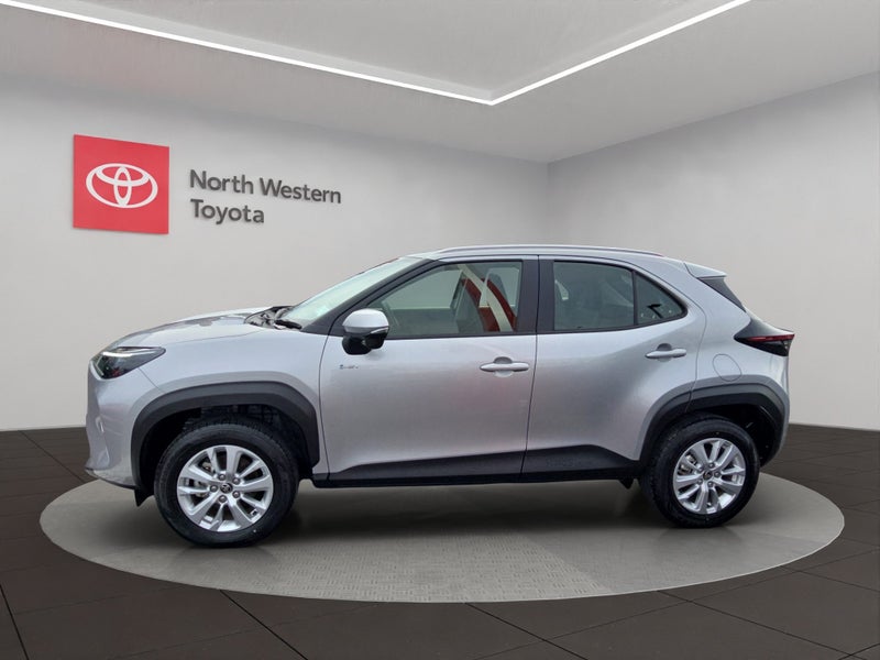 2025 Toyota Yaris Cross Cross GX 1.5P HEV ECVT... image 4