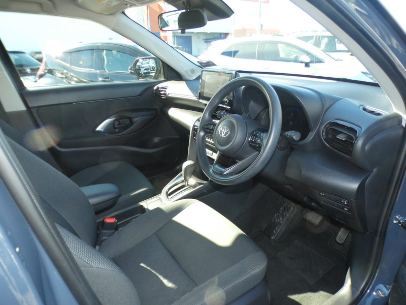 2025 Toyota Yaris Cross Cross GX 1.5P HEV ECVT... image 2