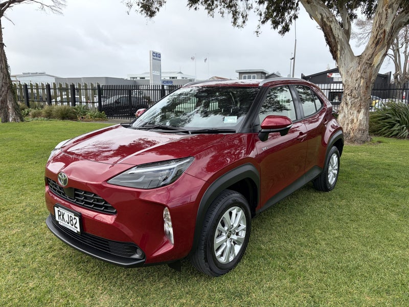2025 Toyota Yaris Cross Cross GX 1.5P HEV ECVT... image 3