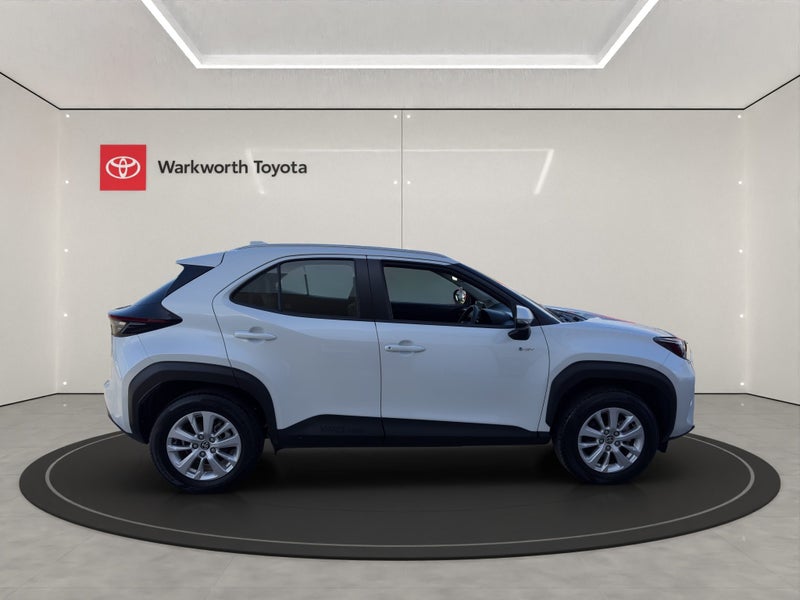 2025 Toyota Yaris Cross Cross GX 1.5P HEV ECVT... image 2