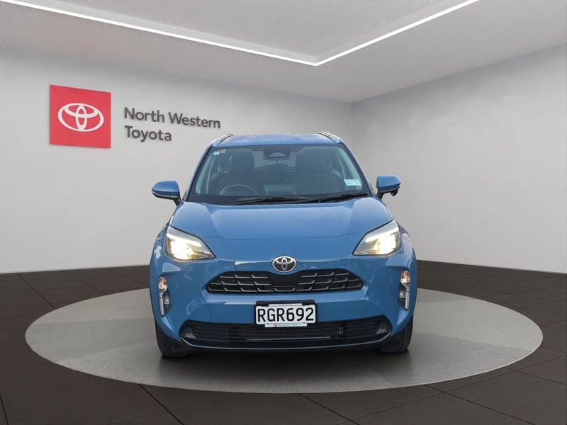 2025 Toyota Yaris Cross Cross GX 1.5P HEV ECVT... image 2