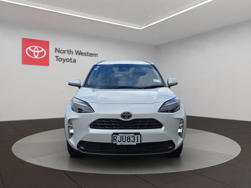 2025 Toyota Yaris Cross Cross GX 1.5P HEV ECVT... image 2