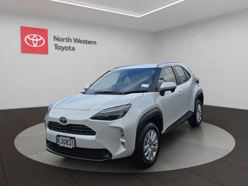 2025 Toyota Yaris Cross Cross GX 1.5P HEV ECVT... image 3