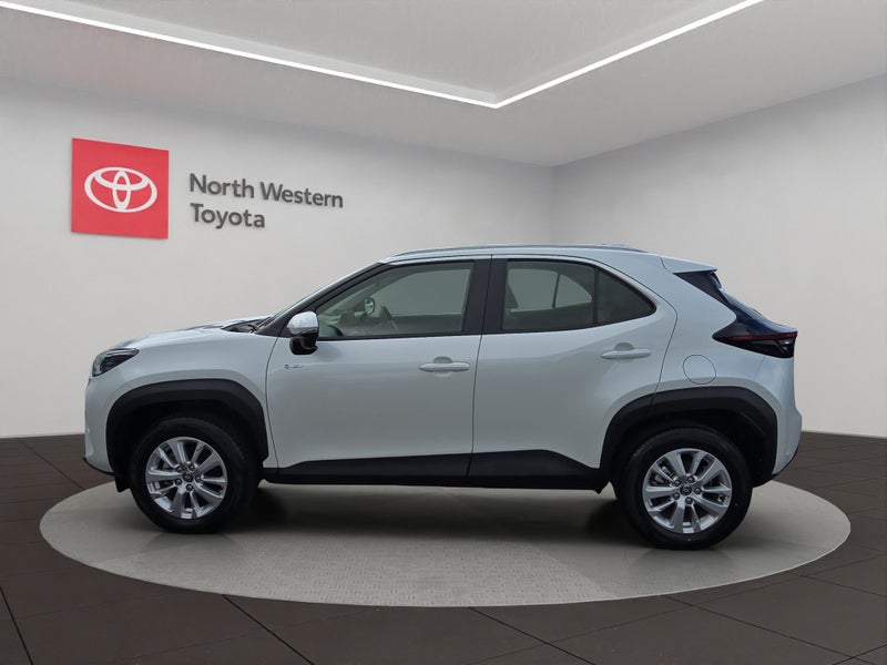 2025 Toyota Yaris Cross Cross GX 1.5P HEV ECVT... image 4