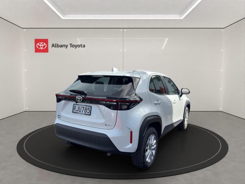 2025 Toyota Yaris Cross Cross GX 1.5P HEV ECVT... image 3