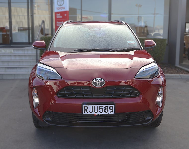 2025 Toyota Yaris Cross Cross GX 1.5P Hybrid FWD image 2