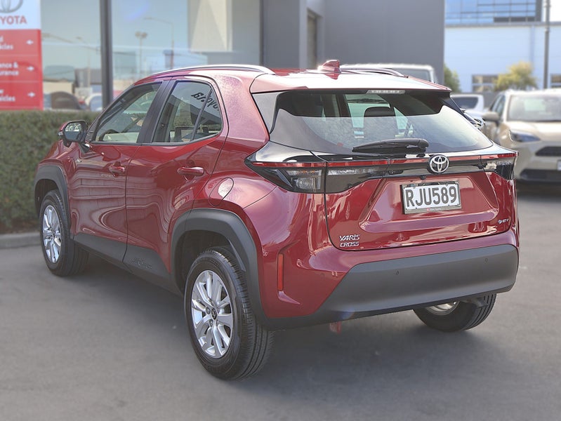 2025 Toyota Yaris Cross Cross GX 1.5P Hybrid FWD image 5