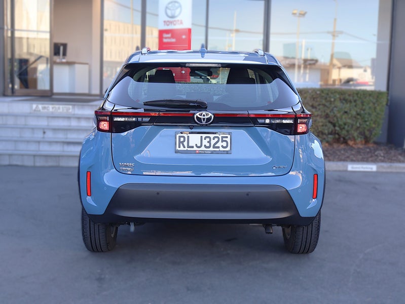 2025 Toyota Yaris Cross Cross GX HYBRID, Push S... image 5