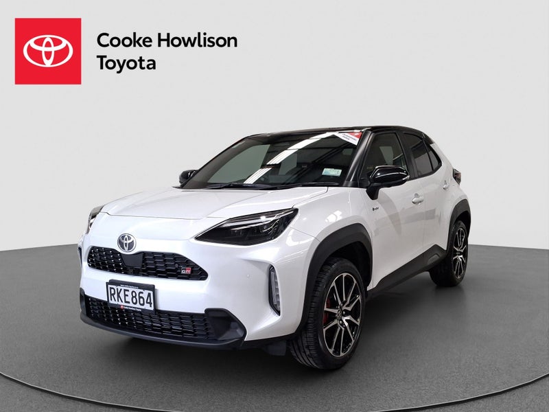 2025 Toyota Yaris Cross GR Sport 1.5L Hybrid image 3