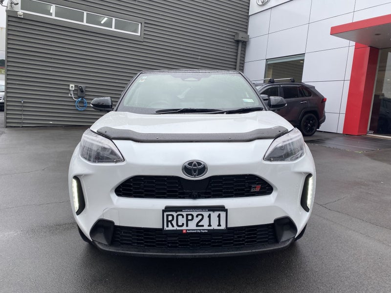 2025 Toyota Yaris Cross GR Sport 1.5P HEV ECVT FWD image 4