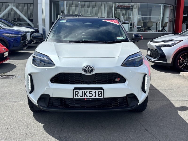 2025 Toyota Yaris Cross GR Sport 1.5P Hybrid image 4