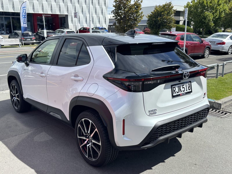 2025 Toyota Yaris Cross GR Sport 1.5P Hybrid image 5