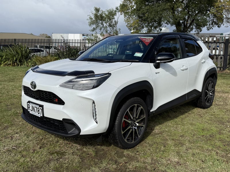 2025 Toyota Yaris Cross GR Sport 1.5P Hybrid Au... image 3
