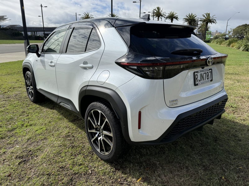 2025 Toyota Yaris Cross GR Sport 1.5P Hybrid Au... image 5