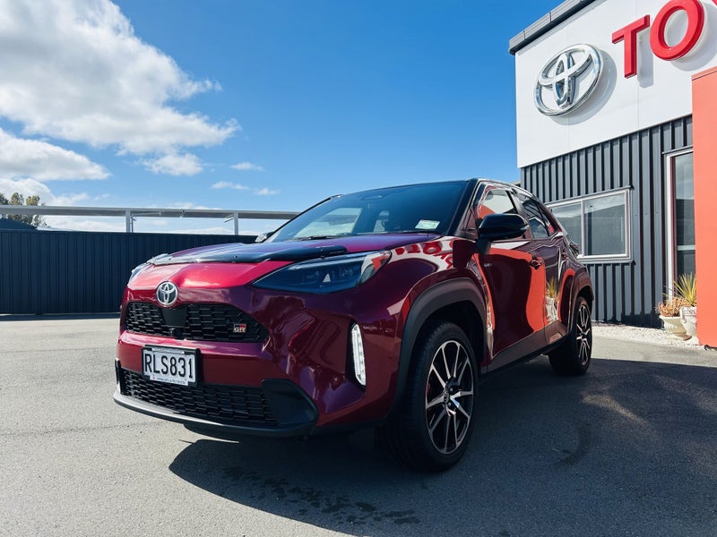 2025 Toyota Yaris Cross GR Sport 1.5P Hybrid FW... image 5