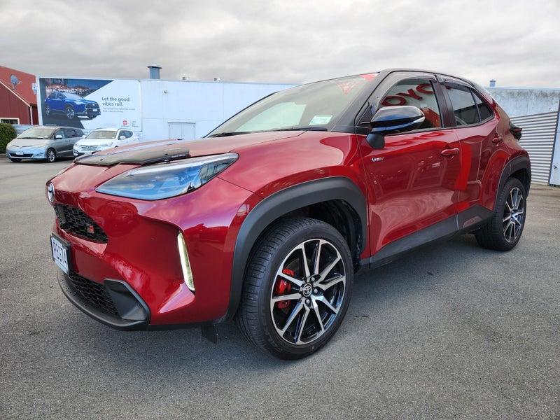 2025 Toyota Yaris Cross GR Sport 1.5P Hybrid SU... image 3