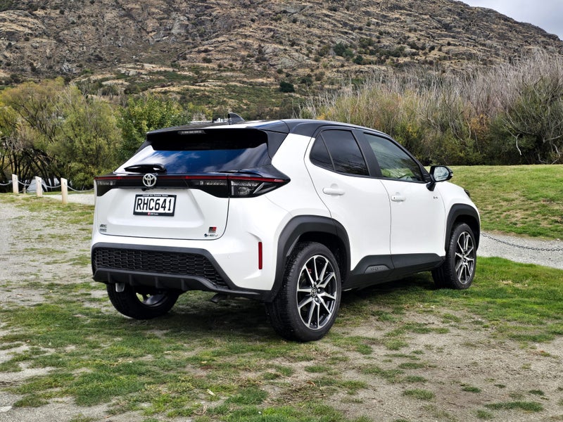 2025 Toyota Yaris Cross GR Sport Hybrid image 3