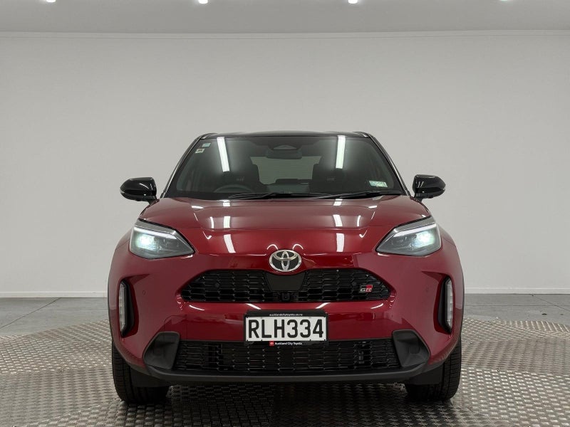 2025 Toyota Yaris Cross GR Sport Hybrid image 5