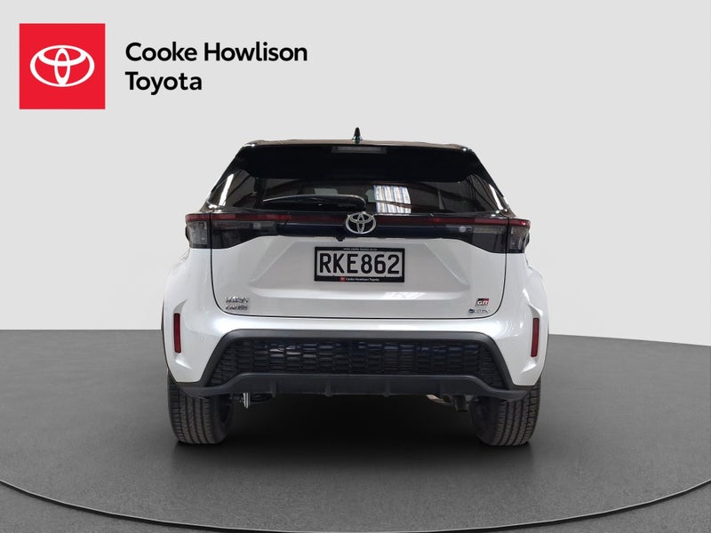 2025 Toyota Yaris Cross GR Sport Hybrid image 5