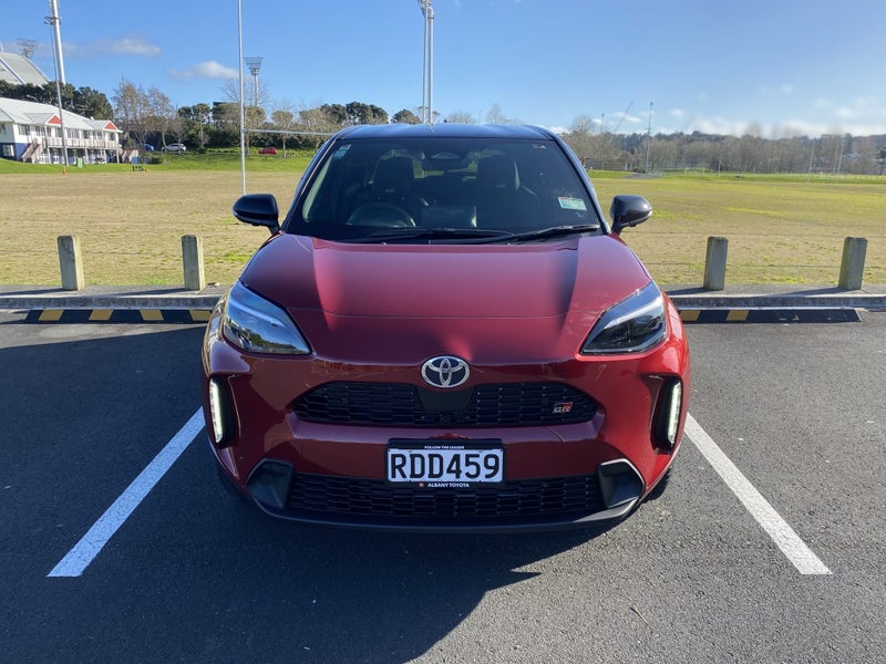 2025 Toyota Yaris Cross GR Sport SUV FWD 1.5L P... image 2