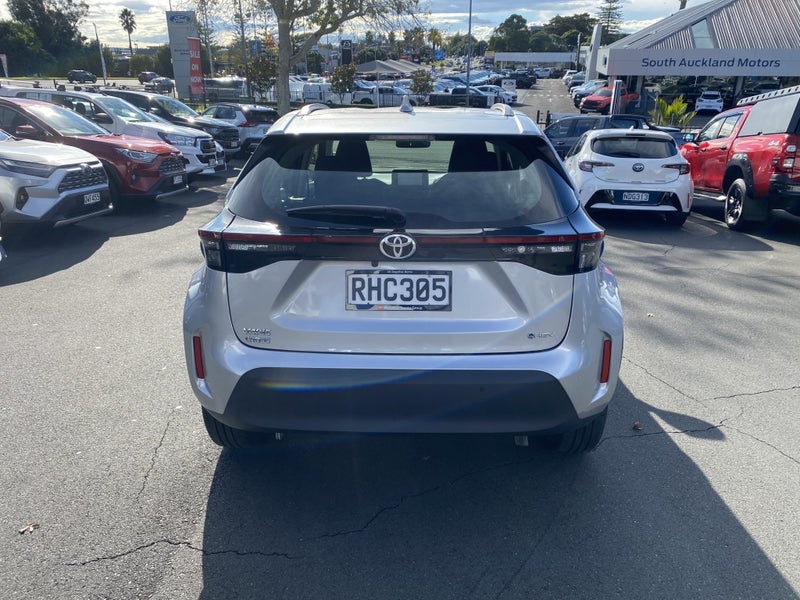 2025 Toyota Yaris Cross GX 1.5 Hybrid image 4