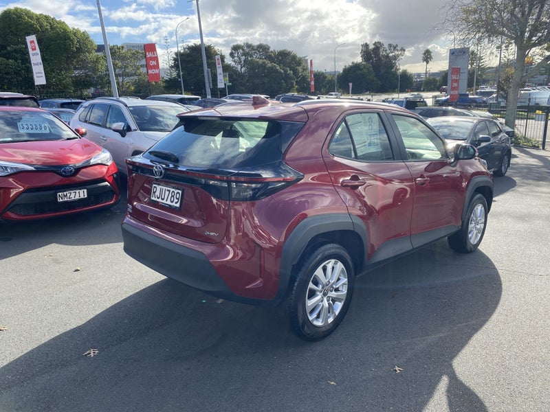 2025 Toyota Yaris Cross GX 1.5 Hybrid image 2