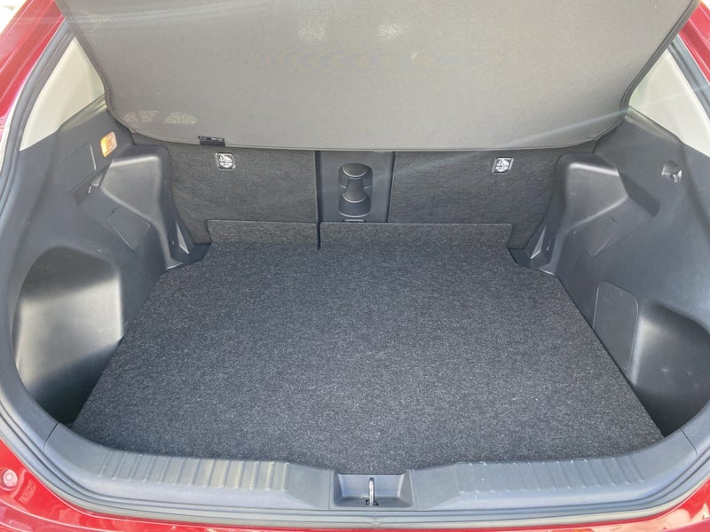 2025 Toyota Yaris Cross GX 1.5 Hybrid image 4