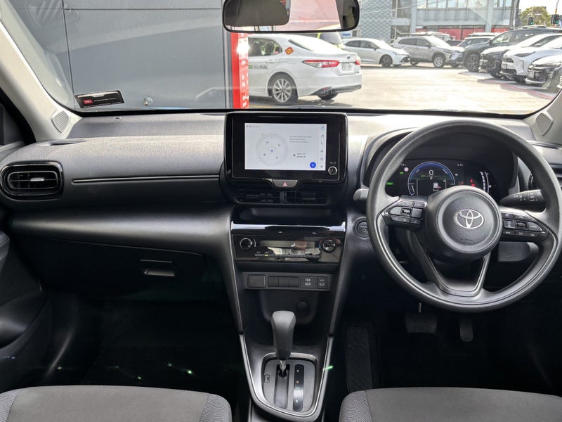 2025 Toyota Yaris Cross GX 1.5 HYBRID ECONOMICA... image 2