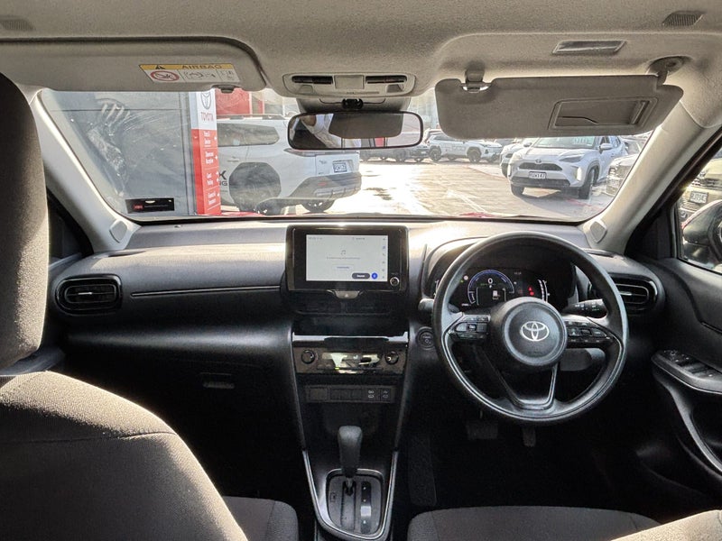2025 Toyota Yaris Cross GX 1.5 HYBRID POPULAR C... image 2