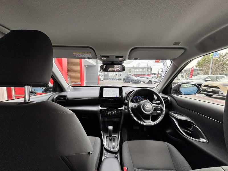 2025 Toyota Yaris Cross GX 1.5 HYBRID POPULAR C... image 2
