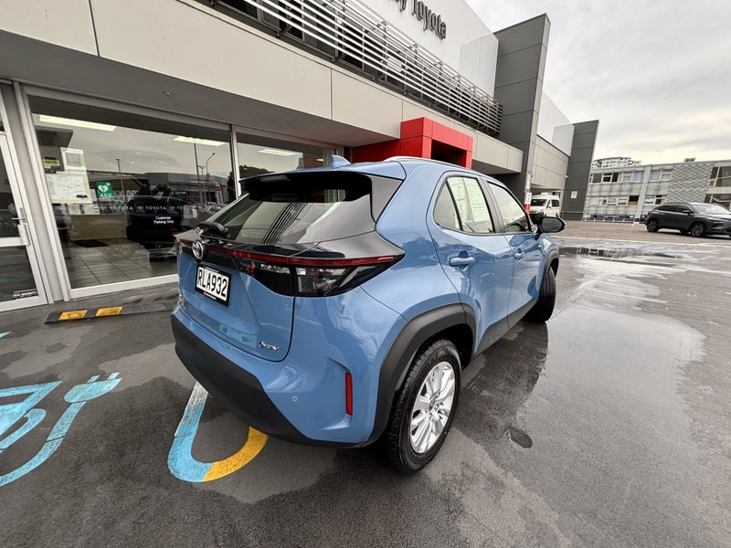 2025 Toyota Yaris Cross GX 1.5 HYBRID POPULAR C... image 3