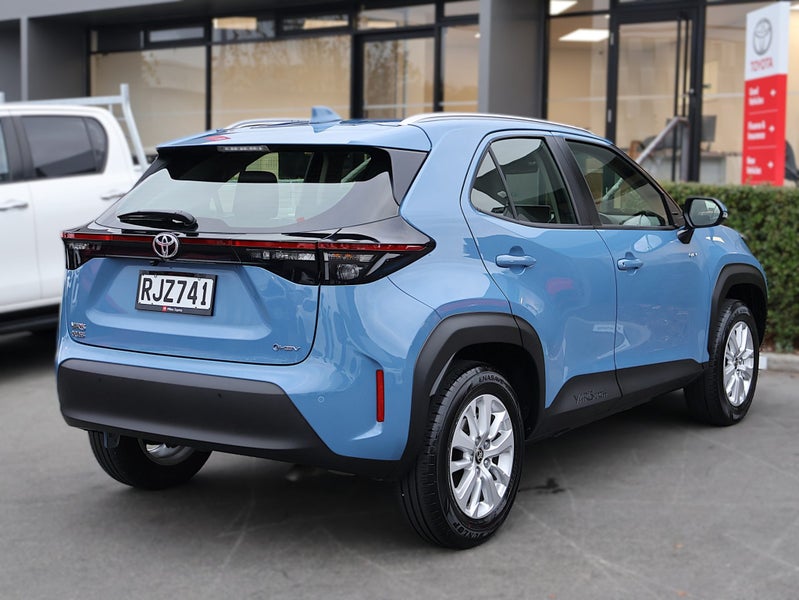 2025 Toyota Yaris Cross GX 1.5 Hybrid, Push Start image 4