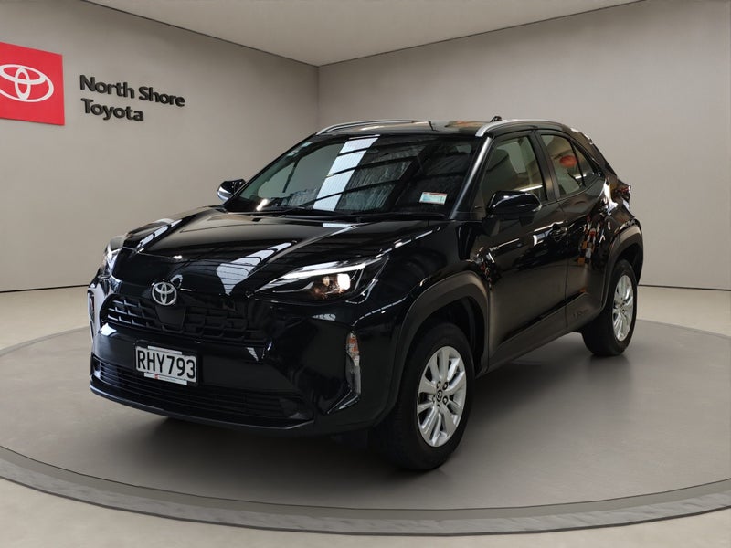 2025 Toyota Yaris Cross GX 1.5L Hybrid FWD SUV image 4