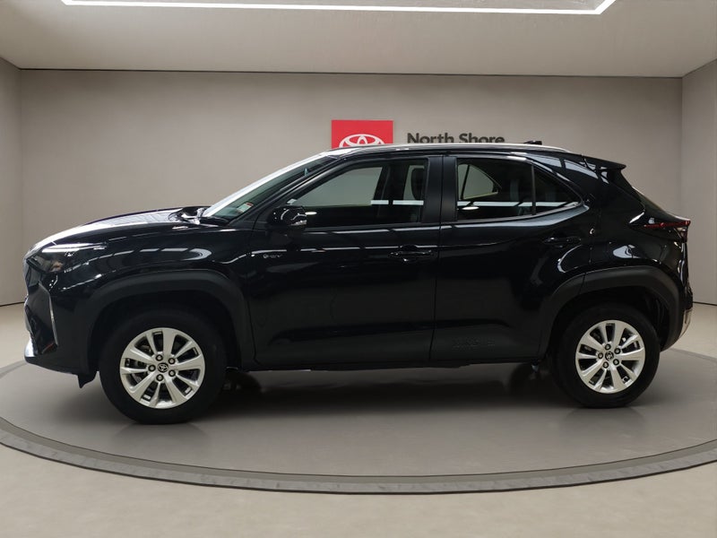2025 Toyota Yaris Cross GX 1.5L Hybrid FWD SUV image 5