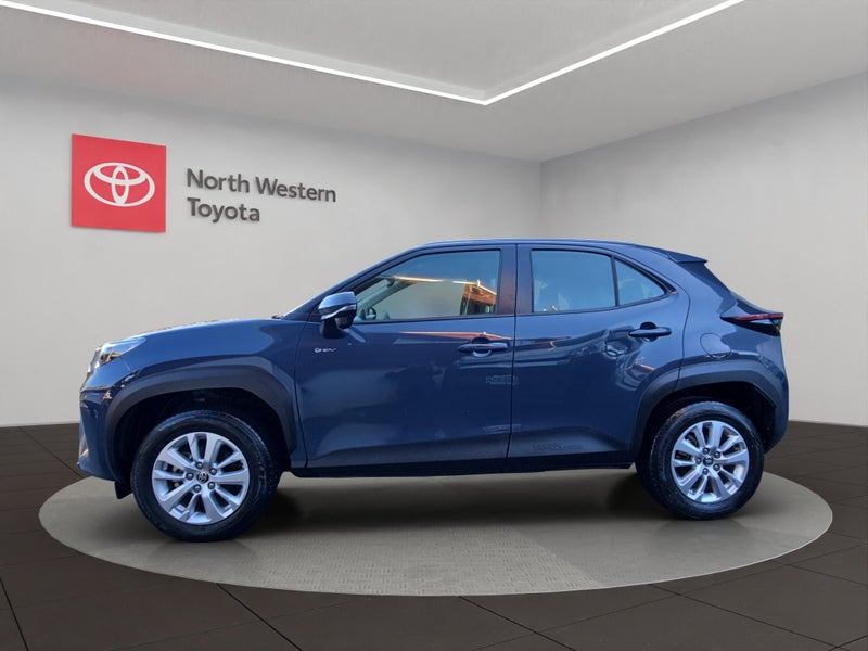 2025 Toyota Yaris Cross GX 1.5L Hybrid FWD SUV image 5