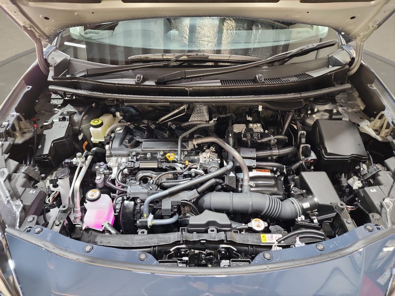 2025 Toyota Yaris Cross GX 1.5L Petrol 2WD SUV image 3