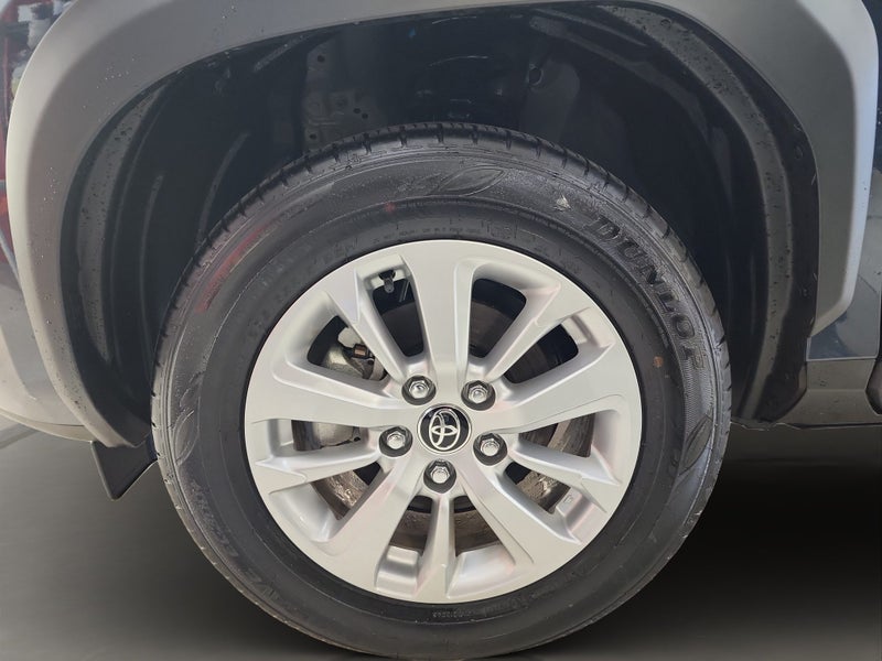 2025 Toyota Yaris Cross GX 1.5L Petrol 2WD SUV image 5