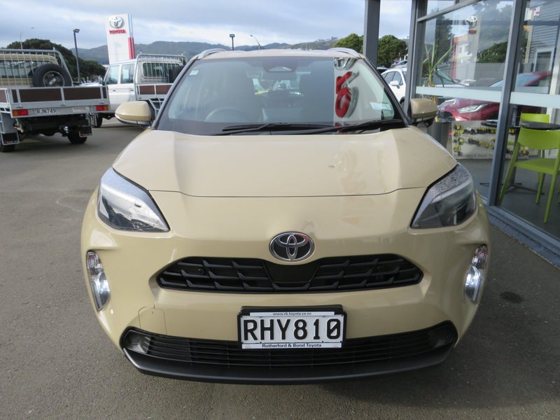 2025 Toyota Yaris Cross GX 1.5P HEV image 3