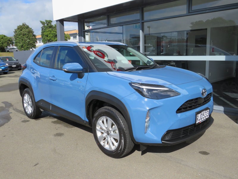 2025 Toyota Yaris Cross GX 1.5P HEV image 2