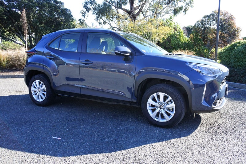 2025 Toyota Yaris Cross GX 1.5P HEV image 2