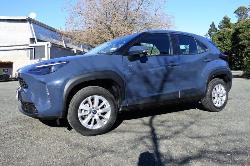 2025 Toyota Yaris Cross GX 1.5P HEV image 3