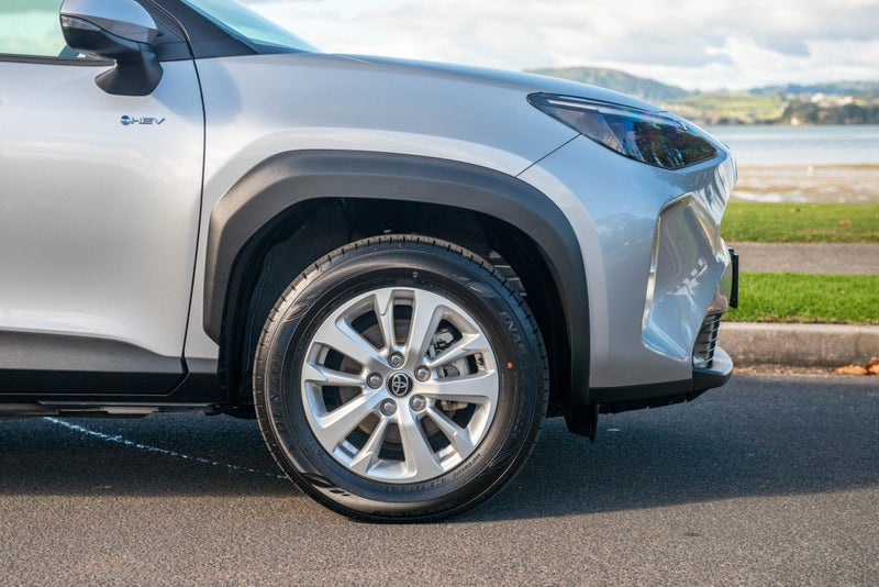 2025 Toyota Yaris Cross GX 1.5P HEV ECVT FWD image 4